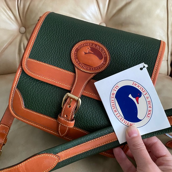 Dooney & Bourke Handbags - LKNW Dooney & Bourke Vintage Essex Fir Green AWL Crossbody Bag